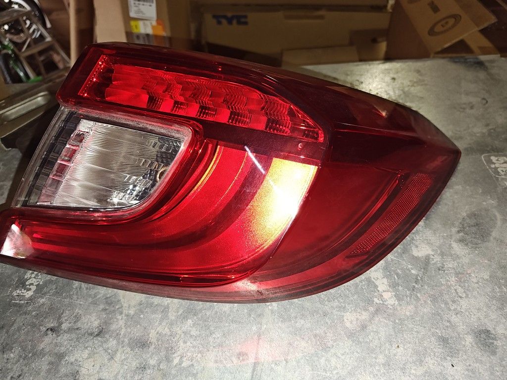 2020 Honda Accord Right Tail Light