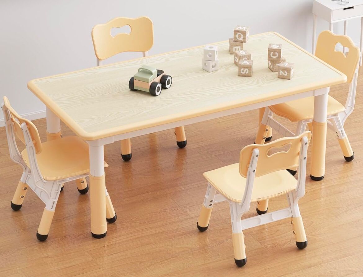 KIDS TABLE WITH 4 CHAIRS