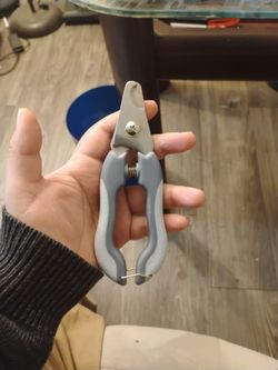 Pet Nail Clippers with Safety Guard