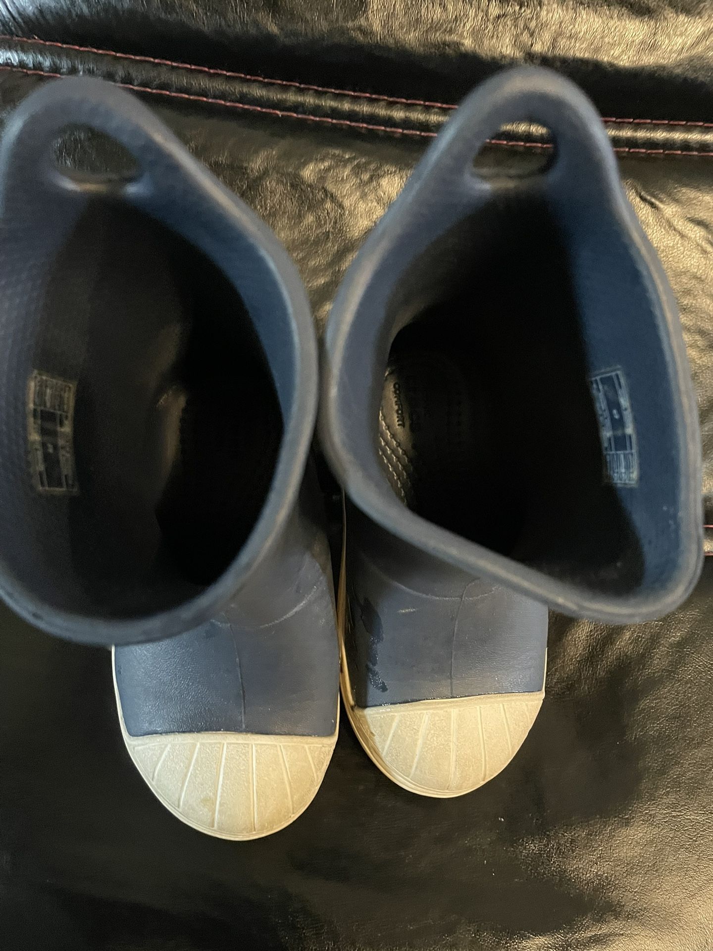 Toddler Size 7 Crocs Boots