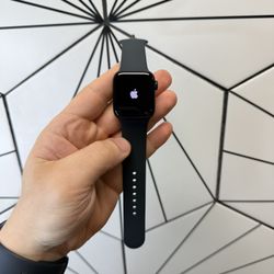 Apple Watch SE 2nd Gen New with Apple care till 2026