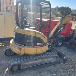 Caterpillar  303 Cr Scavator 