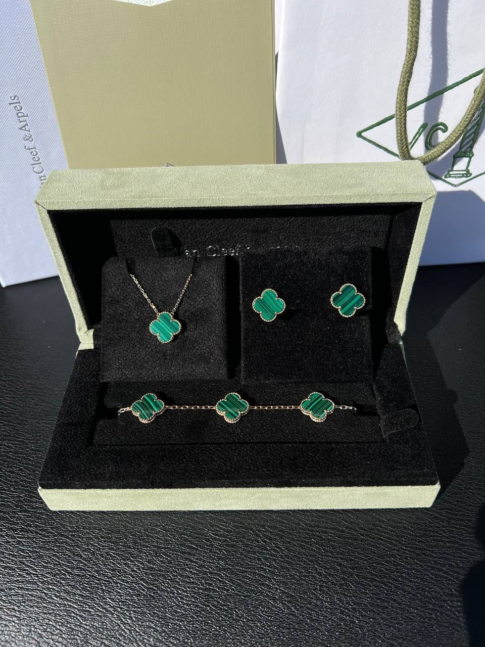 Van Cleef & Arpels Alhambra Collection 18k solid yellow...