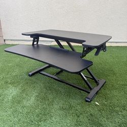 FlexiSpot M7 Series 28"W Manual Rectangular Adjustable Standing Desk Converter