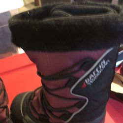 Baffin girl boots size 2