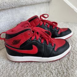 Jordan 1 Mid Cut For Kids Size 1Y