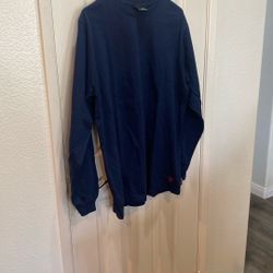 Long Sleeve Shirt Size M $3