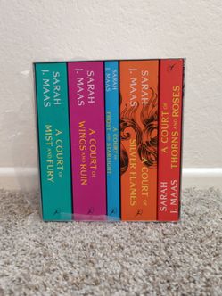 A Court of Thorns and Roses book series