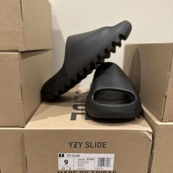 Adidas YZY Slides Onyx Size 9 Brand New