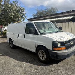 1500 Chevy  Express  2011