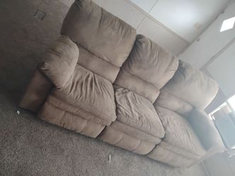 2 Couches $250
