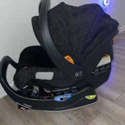 Chicco FIT2 Infant car seat