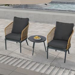 3-Piece Outdoor Wicker Bistro Set