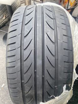 Tire 255/35ZR 20in 
