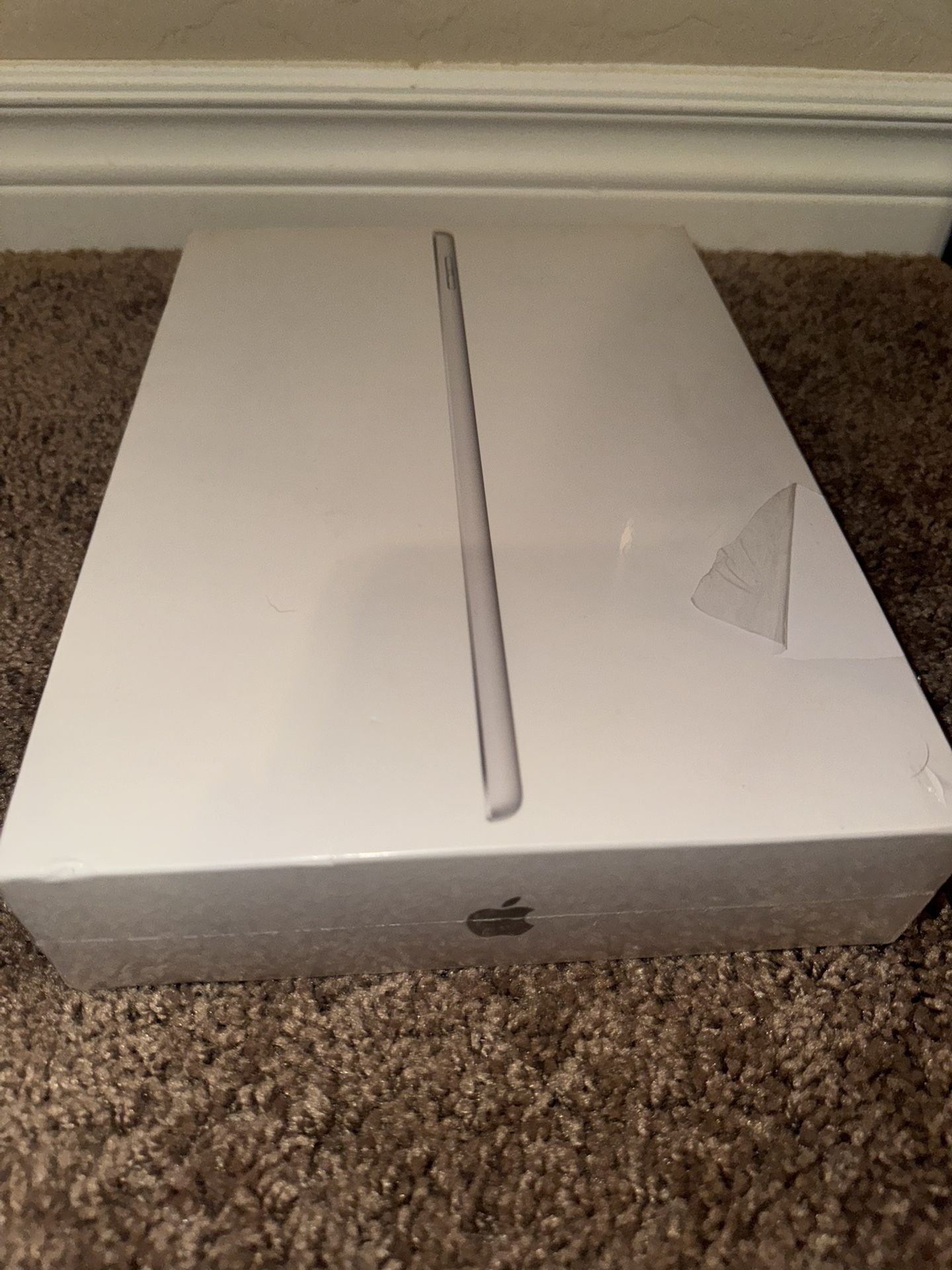 iPad (9th Generation 64GB) Sliver (UNOPENED NEW)