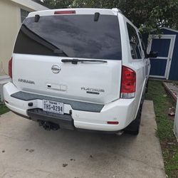 2011 Nissan Armada