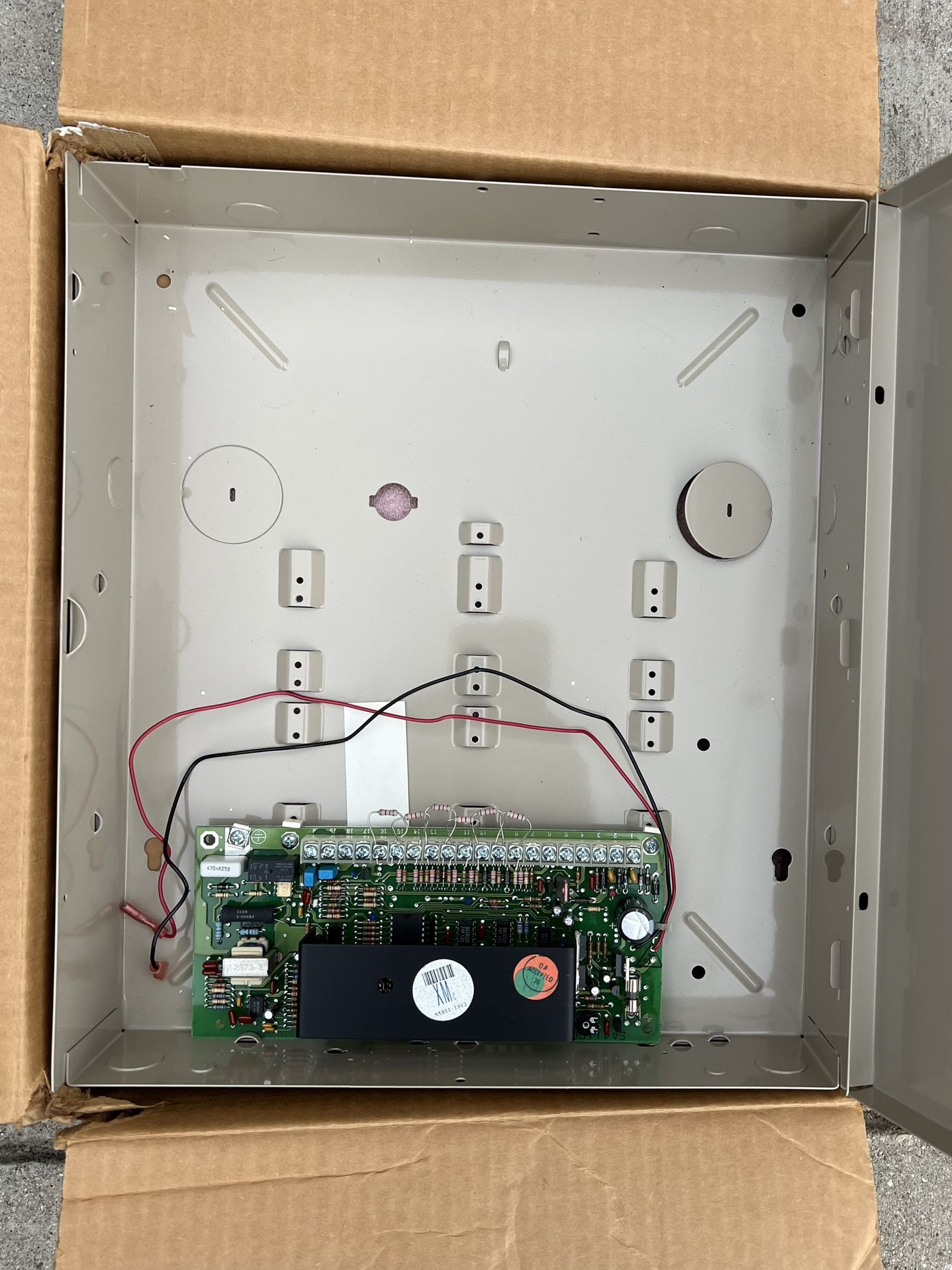 Ademco 6 Zone Universal Control 4110XM