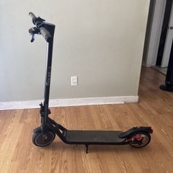 🛵 “Like new” 5th Wheel V30 E-Scooter 🛵 
