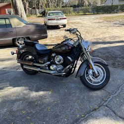 Yamaha Vstar 1100