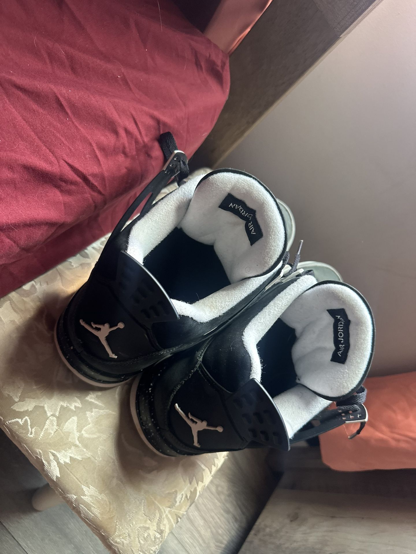 Retro 4’s (Fear) Size 14