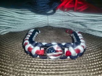 USA / American Paracord Bracelets