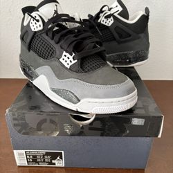 AIR JORDAN 4 RETRO