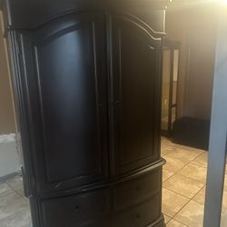 2 Piece cabinet 