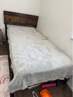 Twin bed for kid with mattress