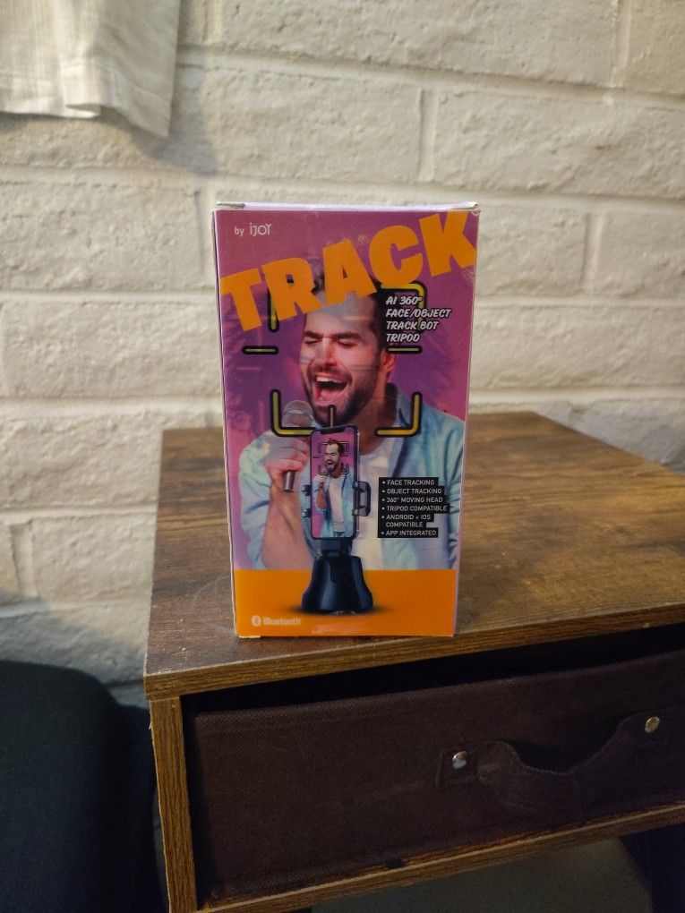 Track Bot Tripod