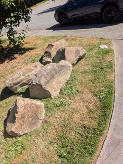 Free large landscaping rocks