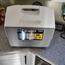 16 Quart Igloo Playmate Elite Cooler