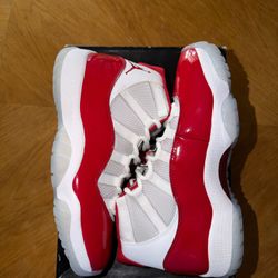 Air Jordan Retro 11 “Cherry” 