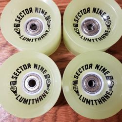 Sector 9 Lumithane Wheels Set Glow LED Green 67mm/78a Set