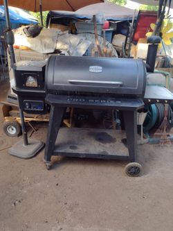 Pit Boss pro series wood pellet grill
