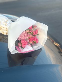 Small peony mix bouquet Ramos