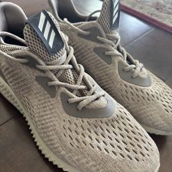 Adidas Bounce Running Shoes - 9.5