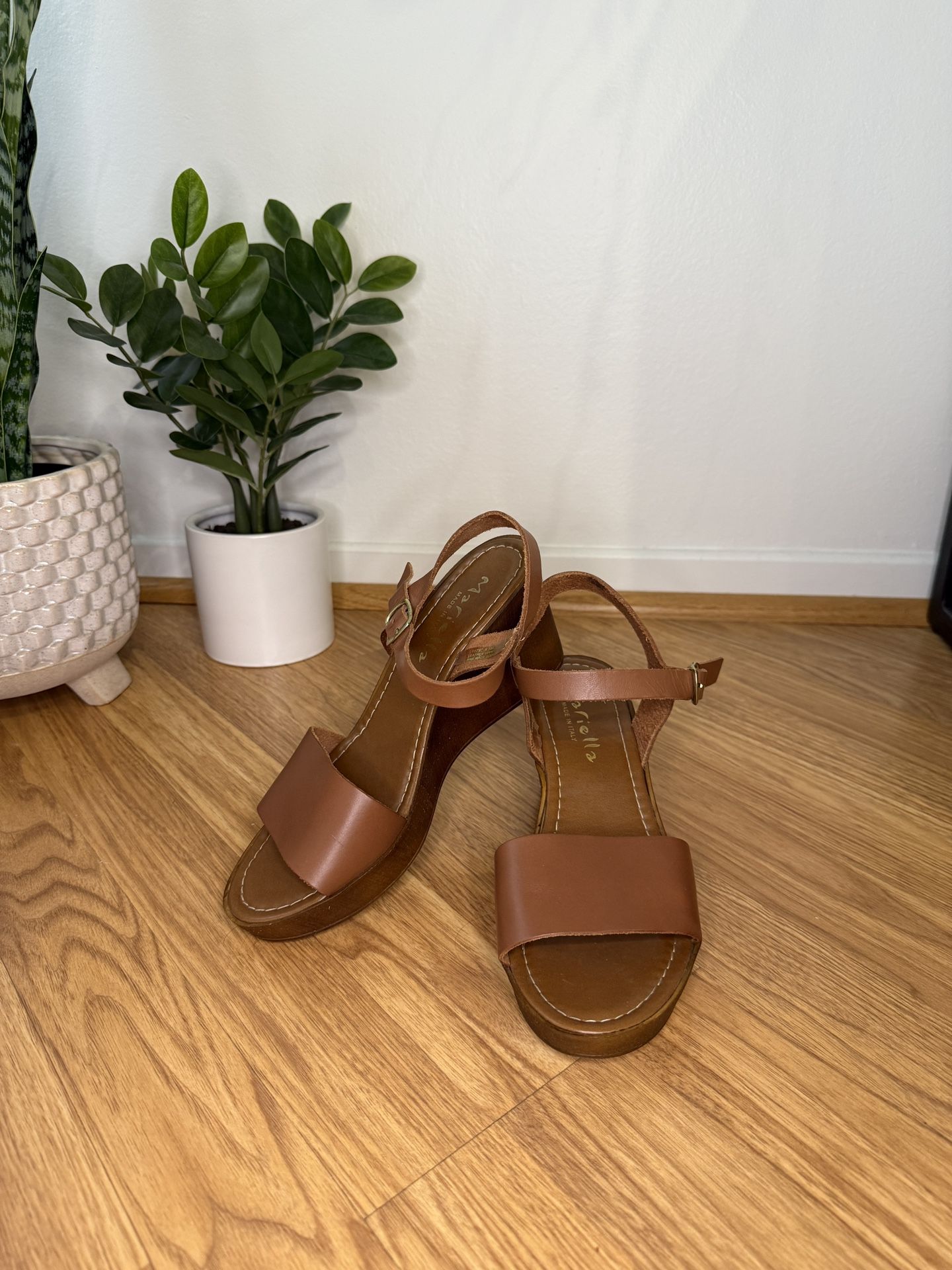 NWOT | 8.5 Brown Italian Leather ‘Mariella’ Strappy 3” Wedge Sandal Heels (Pacific Beach)