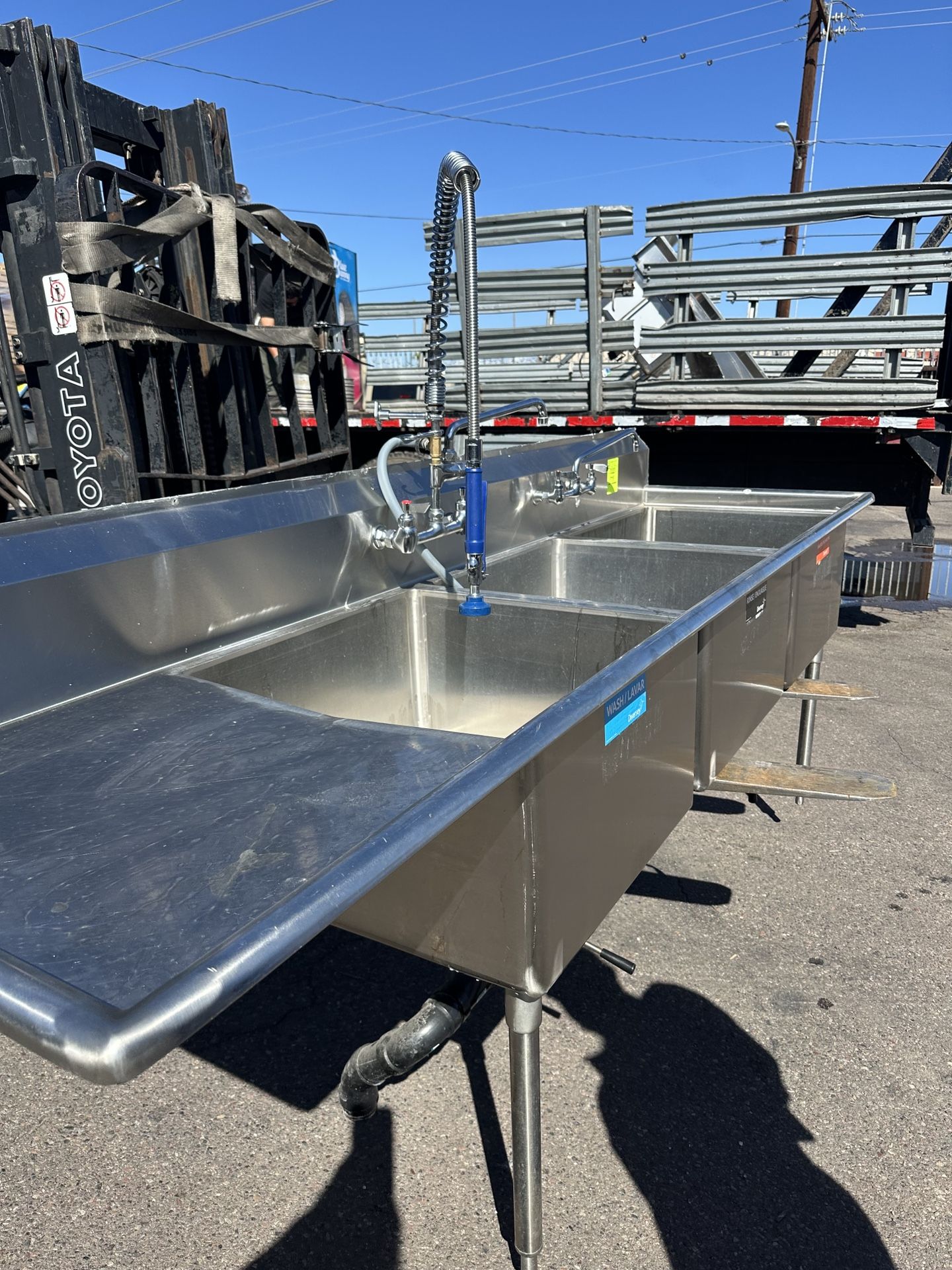 3 Compartment Sink With Sprayer