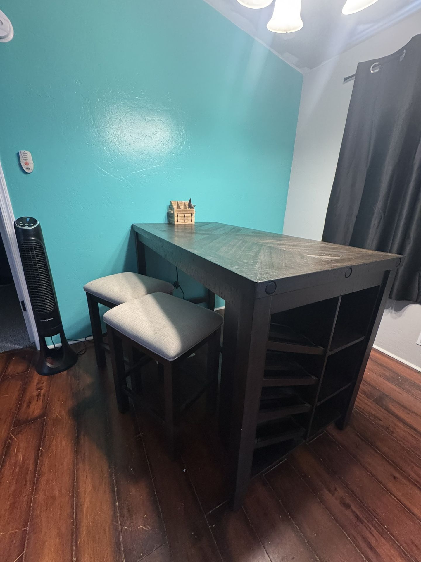 Kitchen Table