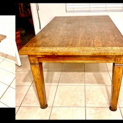 Specialty Wood Vintage Table With Four High quality Chairs