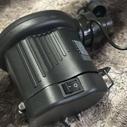 Air pump for blowup bed