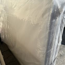 BRAND NEW FULL Size Box Spring Mattress 