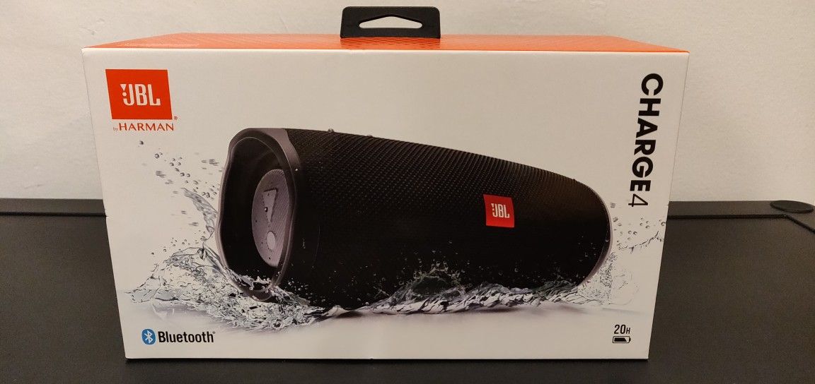 JBL Charge 4 Waterproof Portable Bluetooth Speaker (Black)