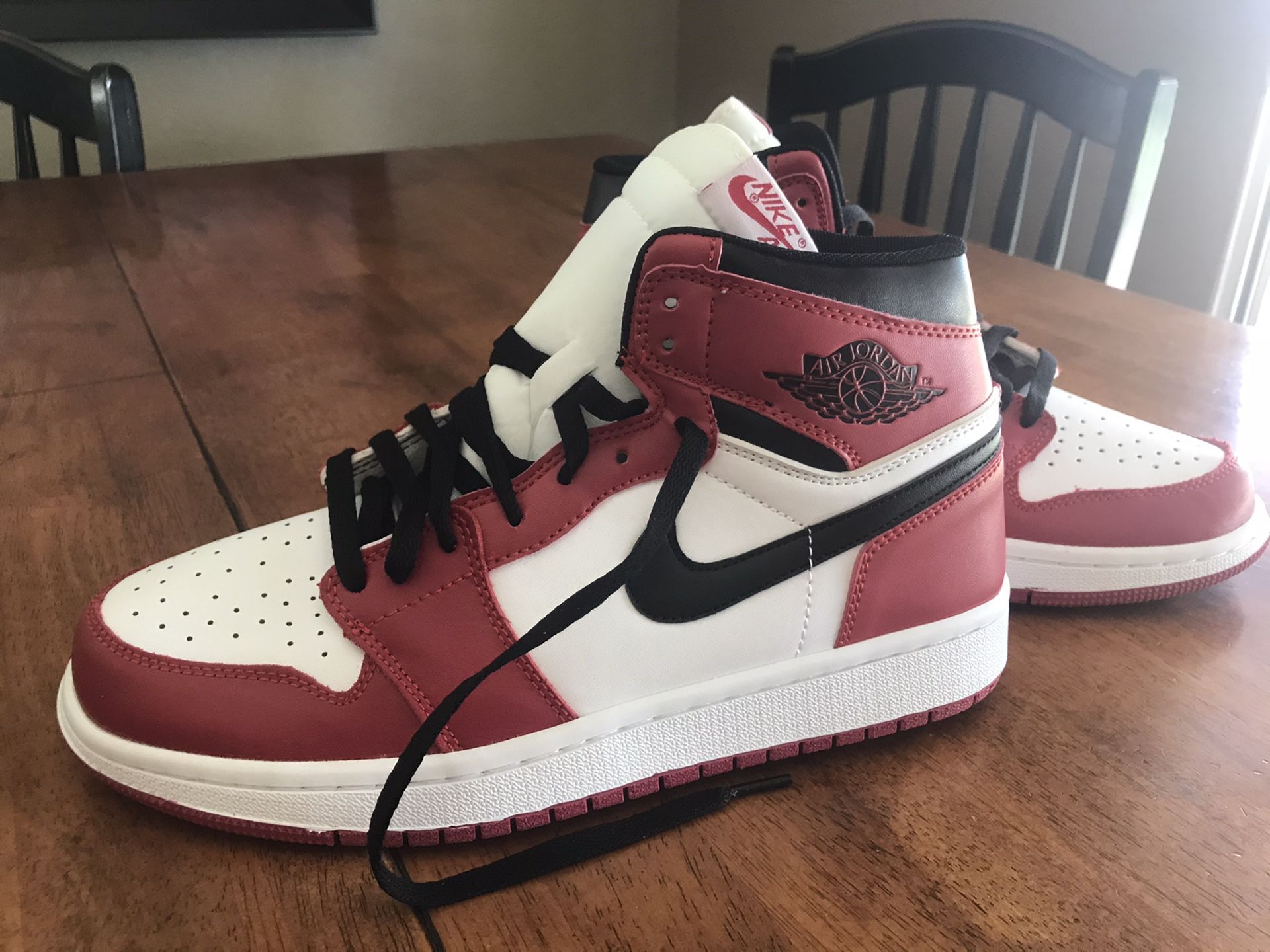 Jordan Ones “Chicago Reds” Very Rare size 9.5
