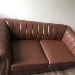 Soft Leather Sofa (Excellent )