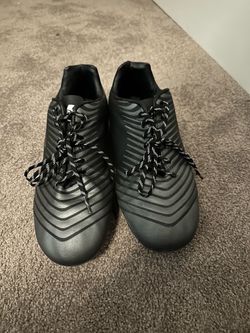 Soccer Cleats-Size Mens 9