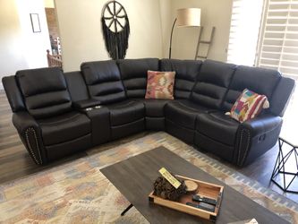 New Reclining Sectional.  Black Or Brown Leather.  111” X 98”.  Free Delivery!