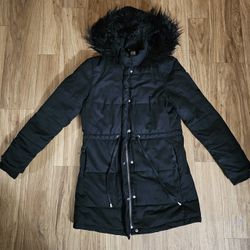 Women's Puffy Black Coat/Jacket, Size 6 (Small)... $50