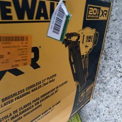 Dwalt Nail Gun 