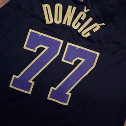 $80 Luka Black Player Stitch